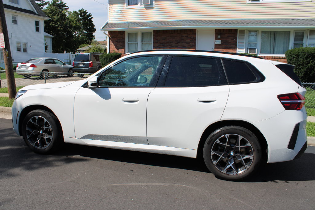 Used 2025 BMW X3 xDrive30i AWD/4WD image 9