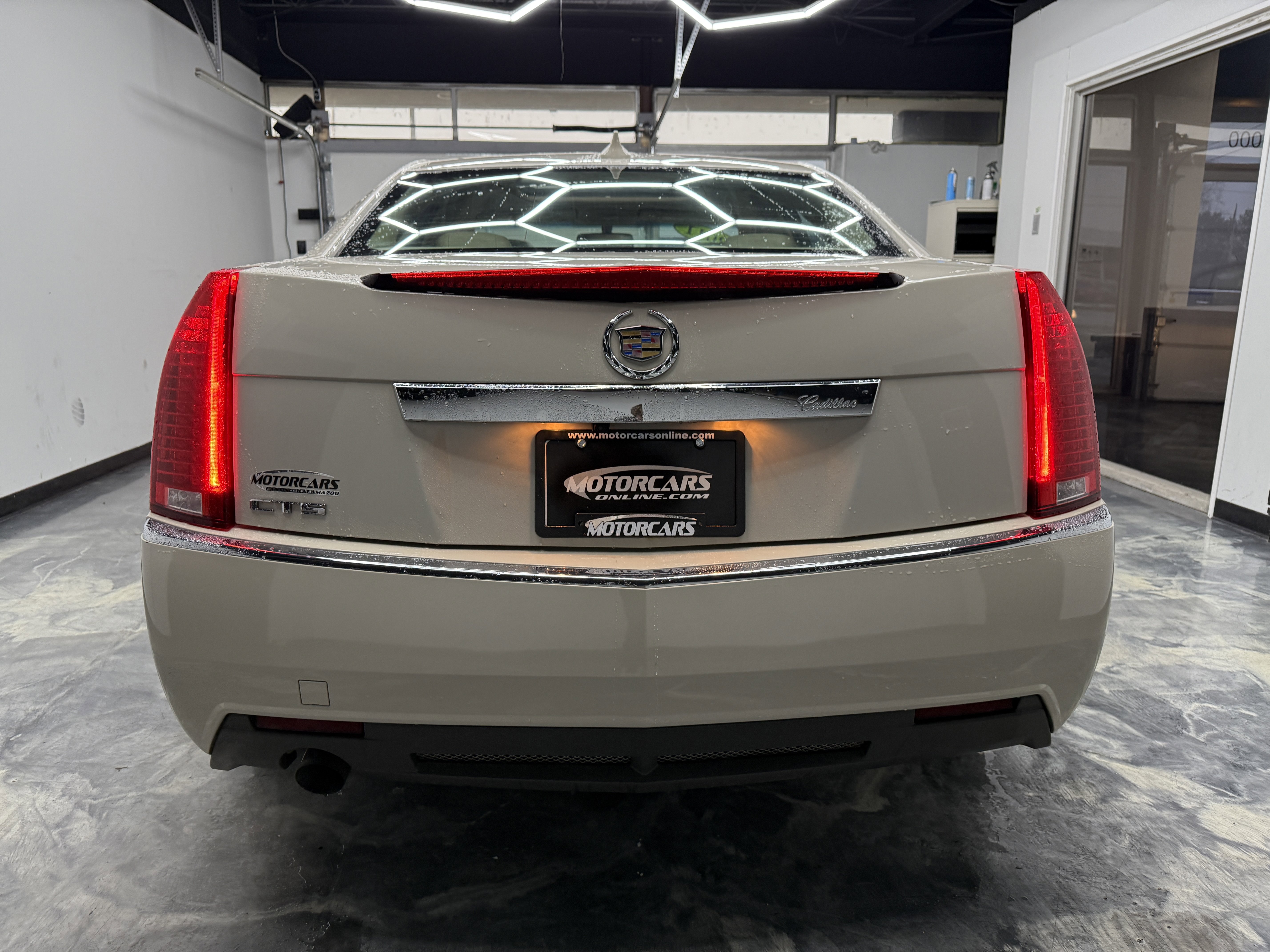Used 2011 Cadillac CTS Luxury image 4