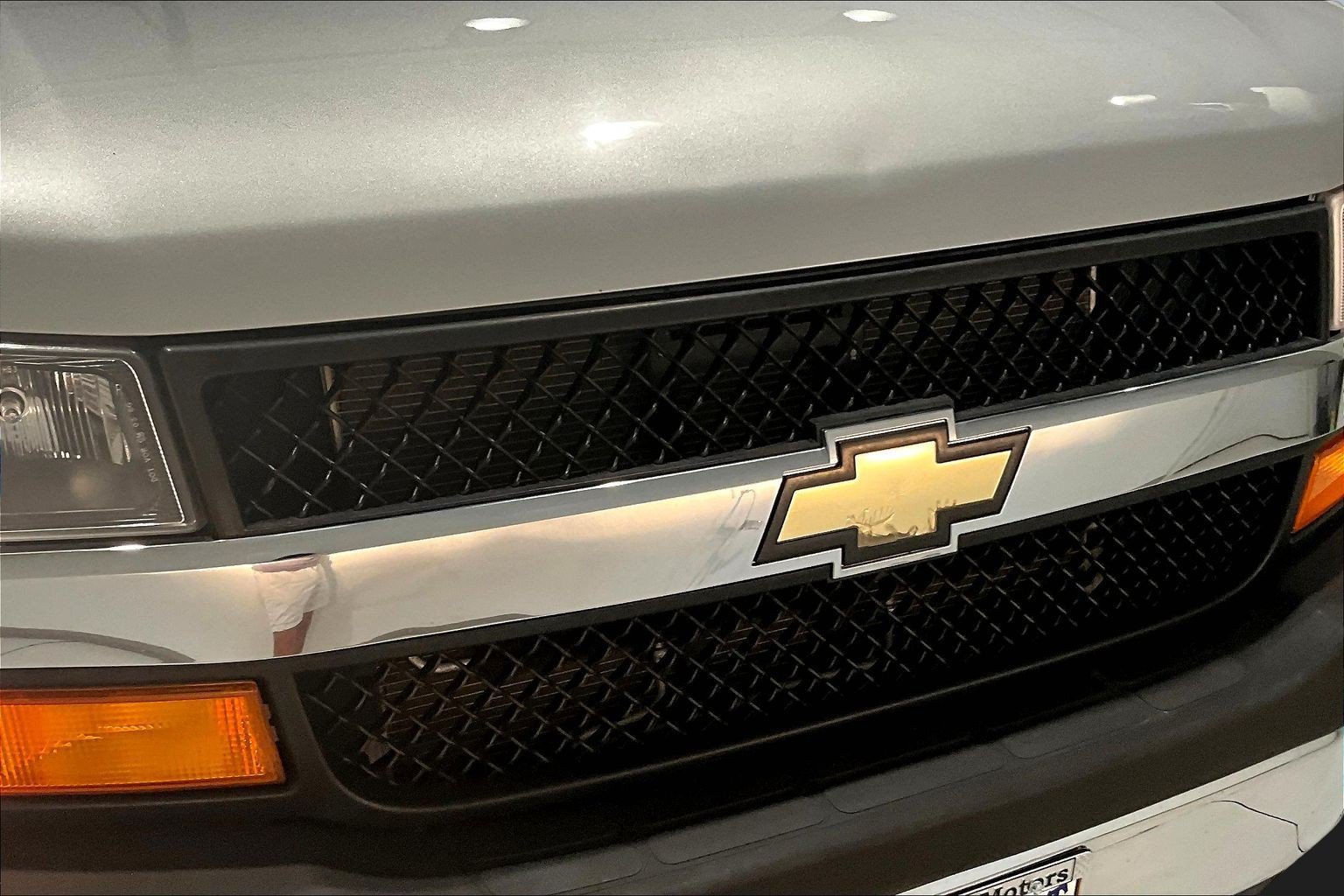 Used 2018 Chevrolet Express 3500 LT w/ LT Preferred Equipment Group RWD image 31