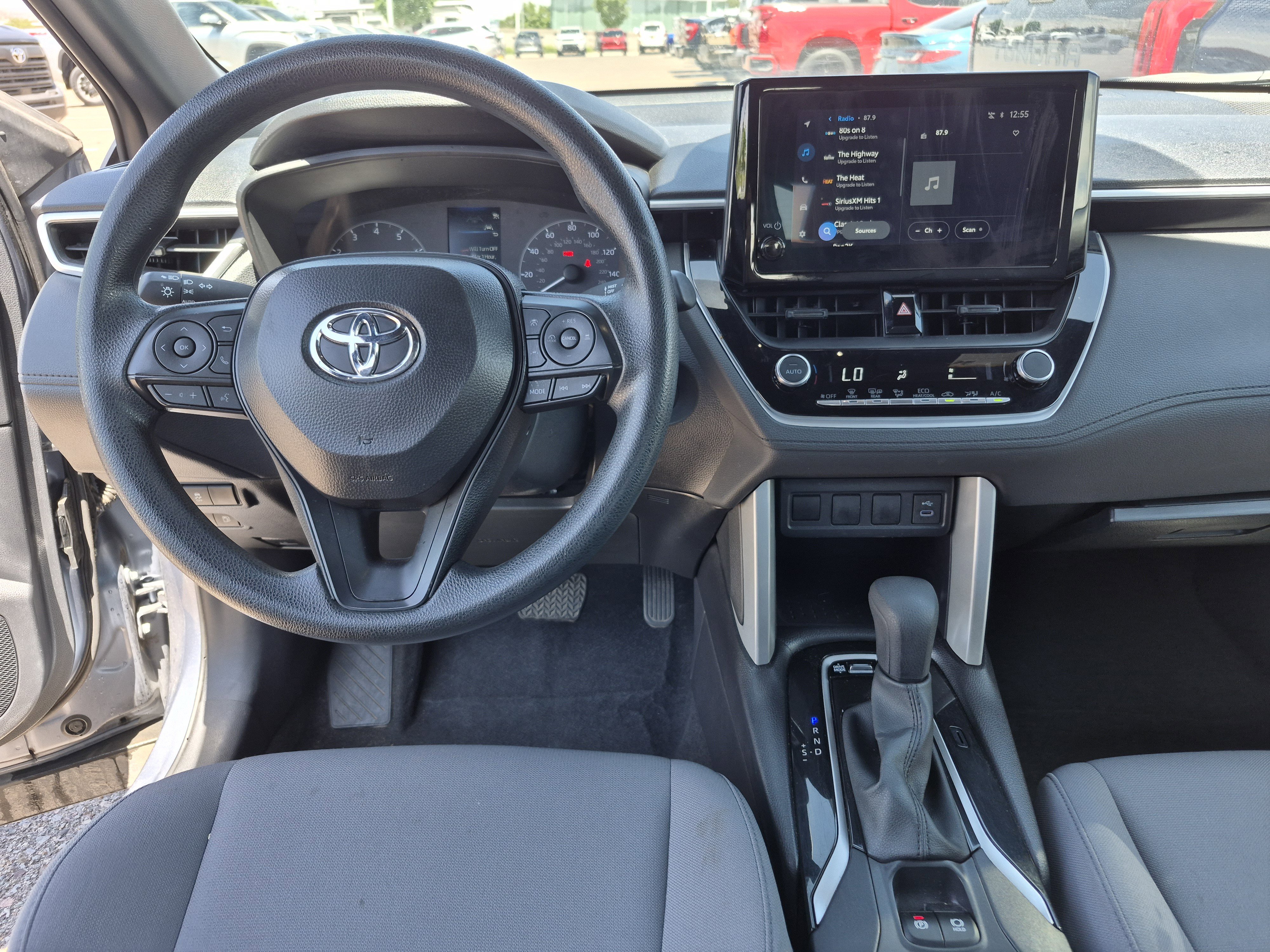 Used 2025 Toyota Corolla Cross AWD Hybrid image 18