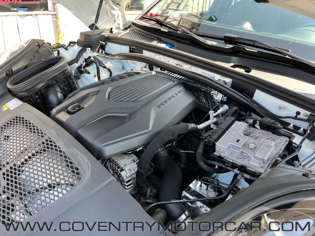 Used 2022 Porsche Macan image 12