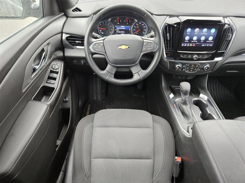 Used 2023 Chevrolet Traverse LT image 13