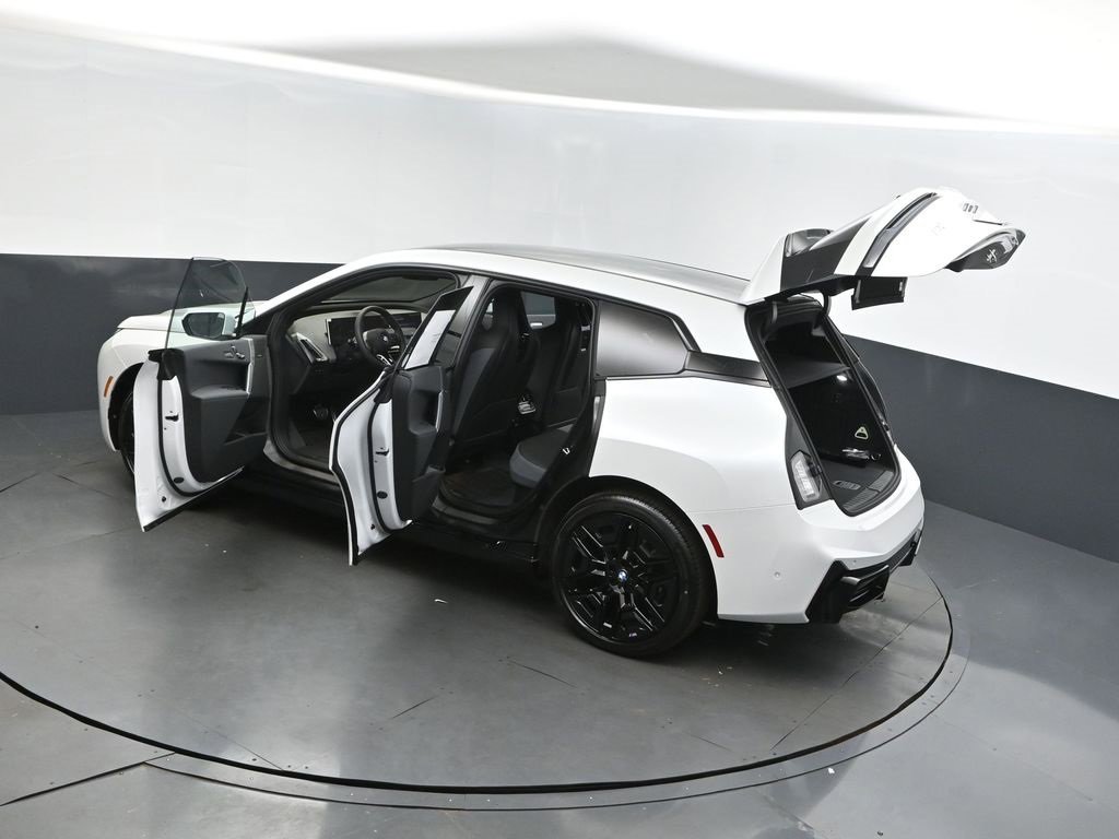 New 2026 BMW iX xDrive60 w/ M Sport Package image 48