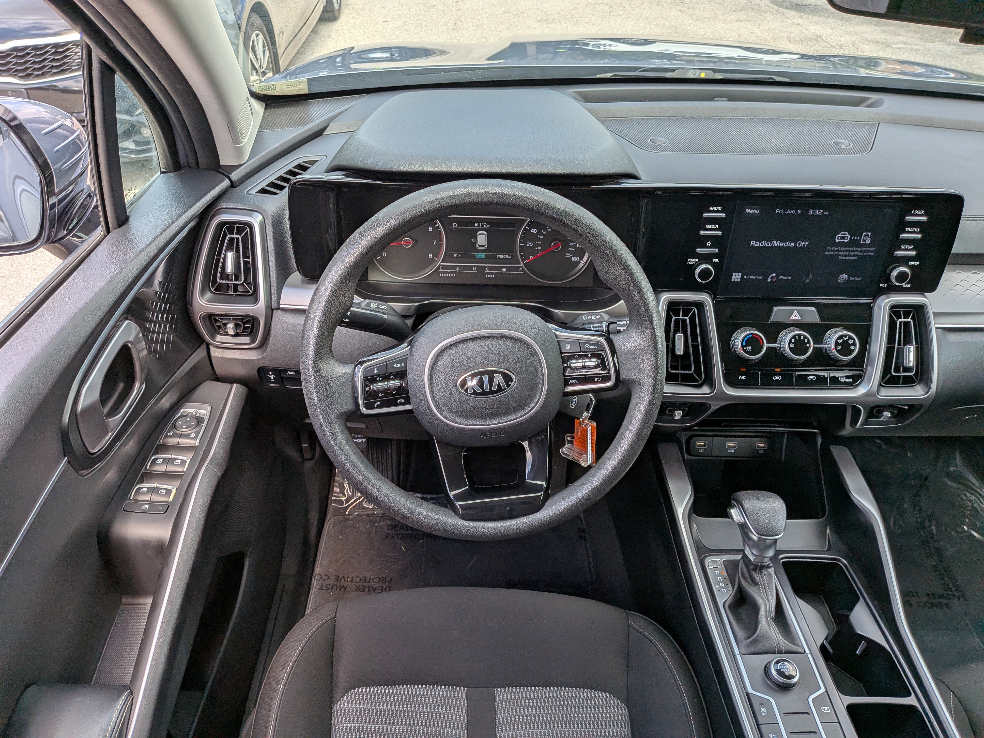 Used 2021 Kia Sorento LX FWD image 17
