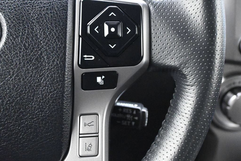 Used 2022 Toyota 4Runner SR5 RWD image 7