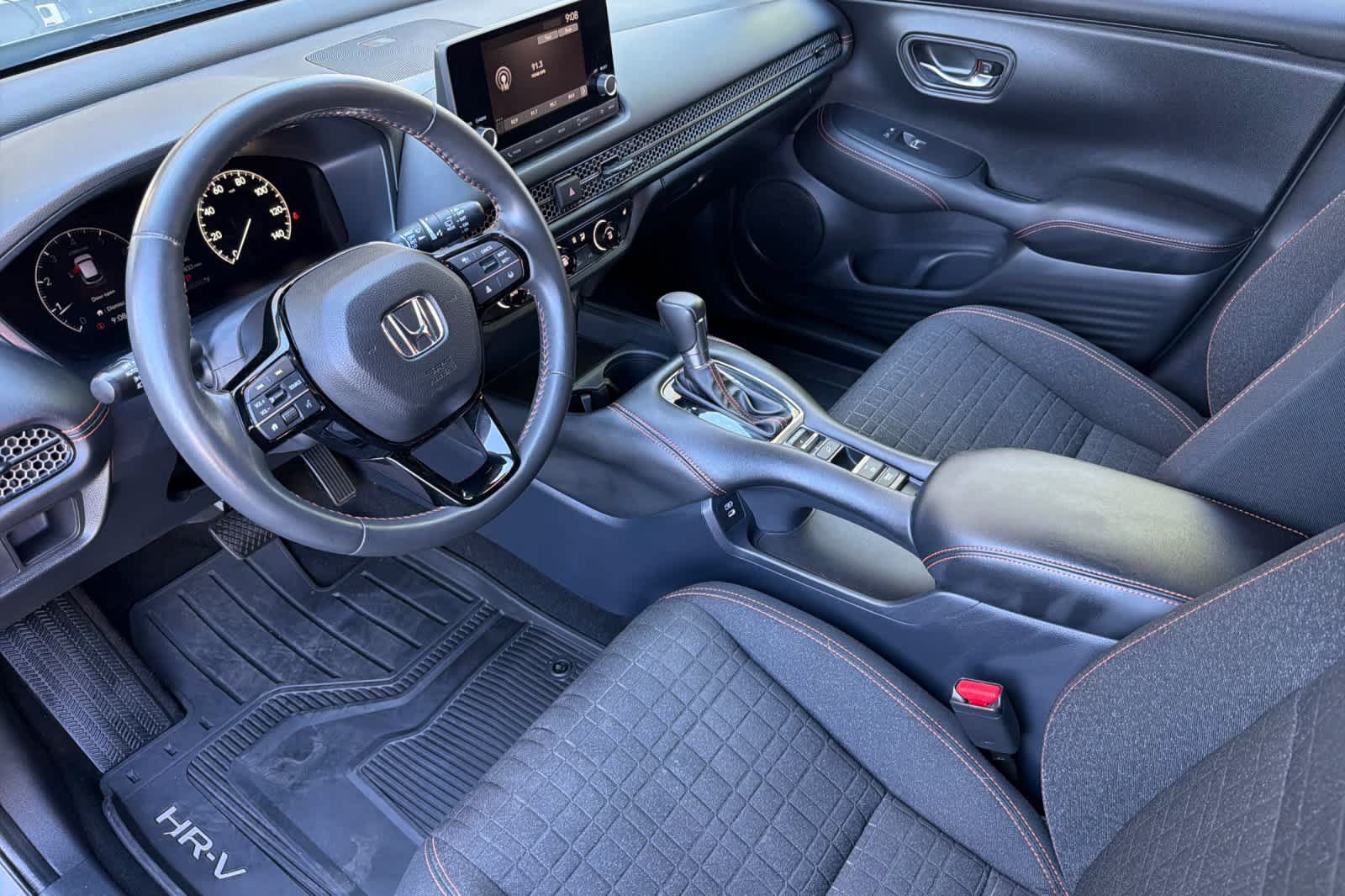 Used 2025 Honda HR-V Sport image 13
