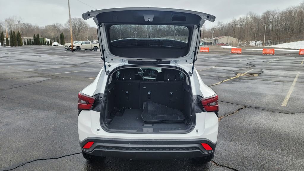 New 2026 Chevrolet Trax LS w/ LS Convenience Package image 11