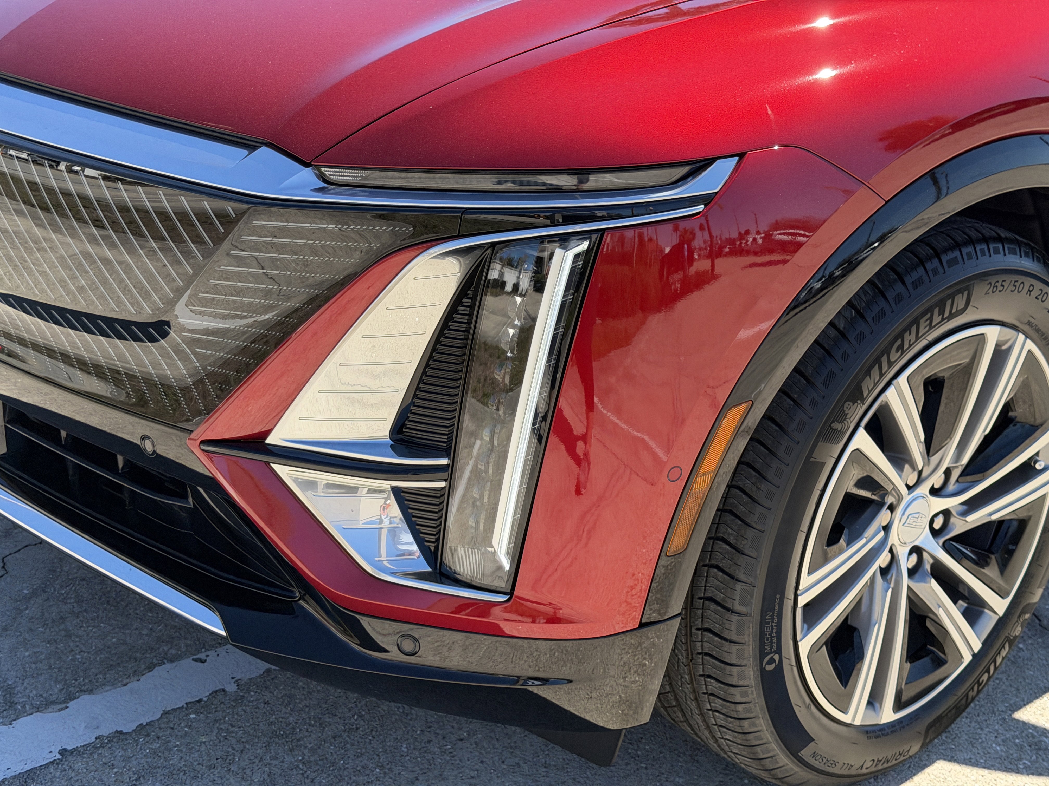 New 2026 Cadillac Lyriq Luxury image 8