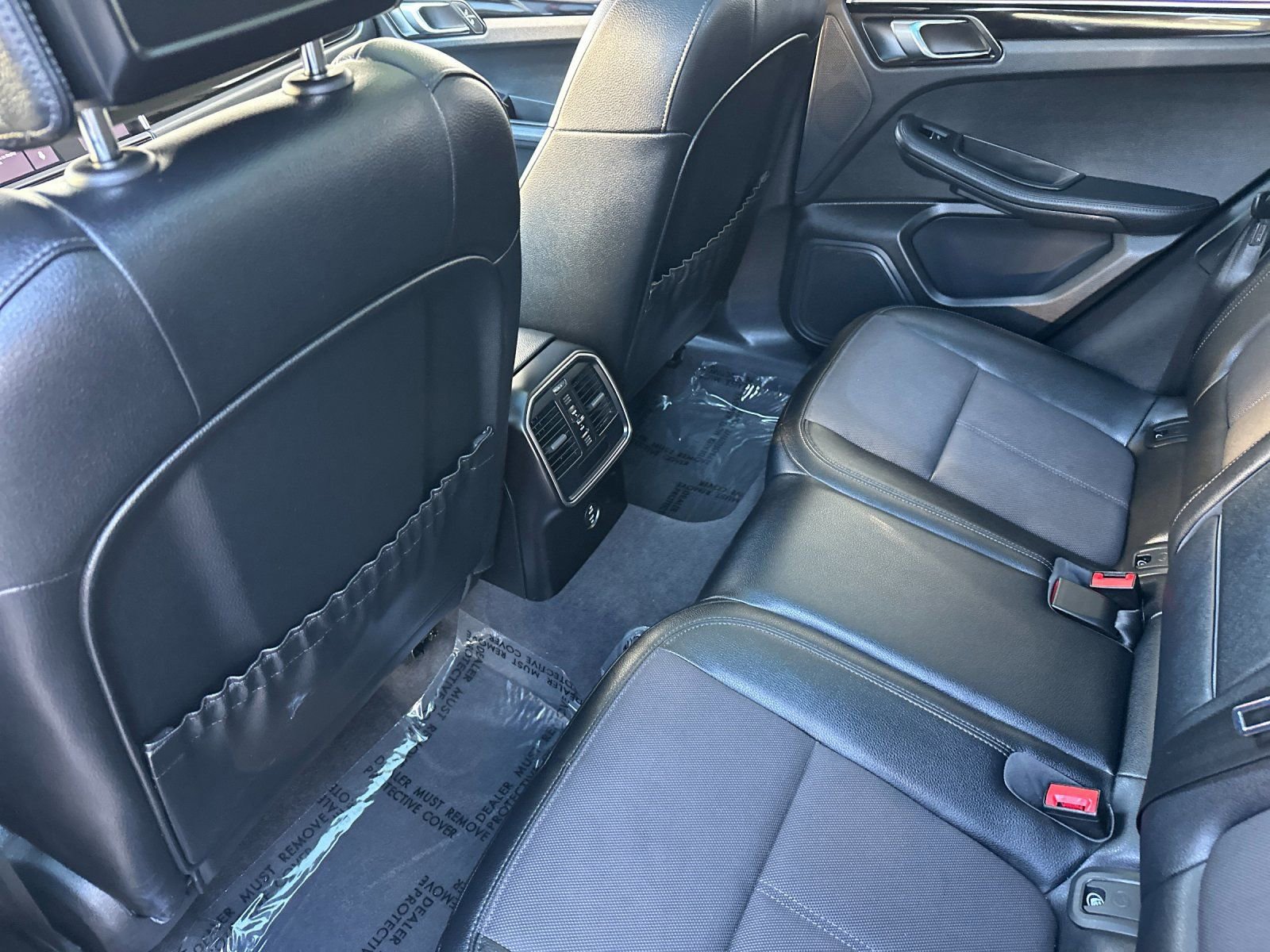 Used 2024 Porsche Macan image 13