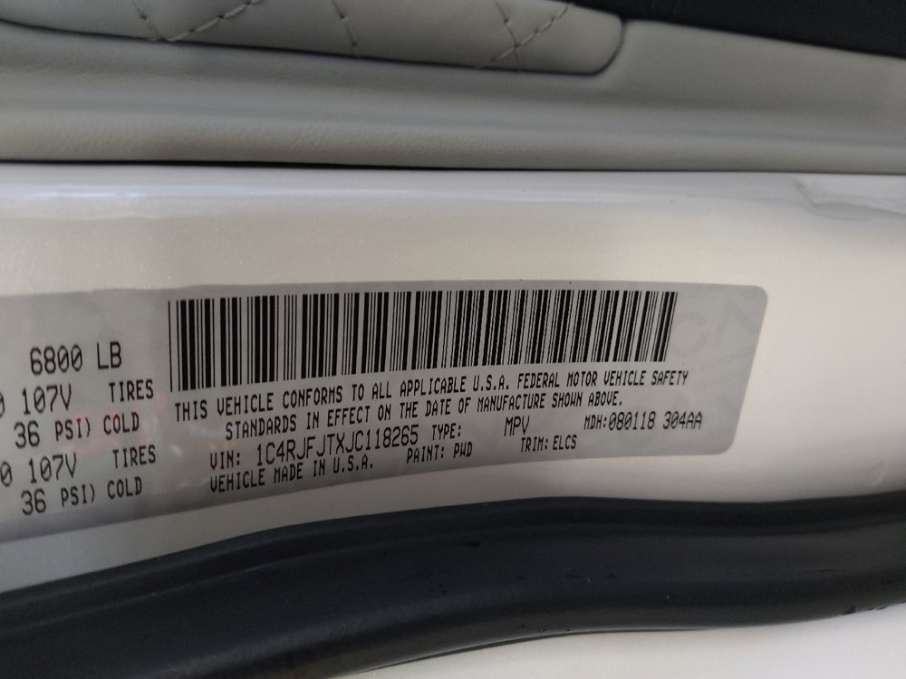 Used 2018 Jeep Grand Cherokee Summit image 33