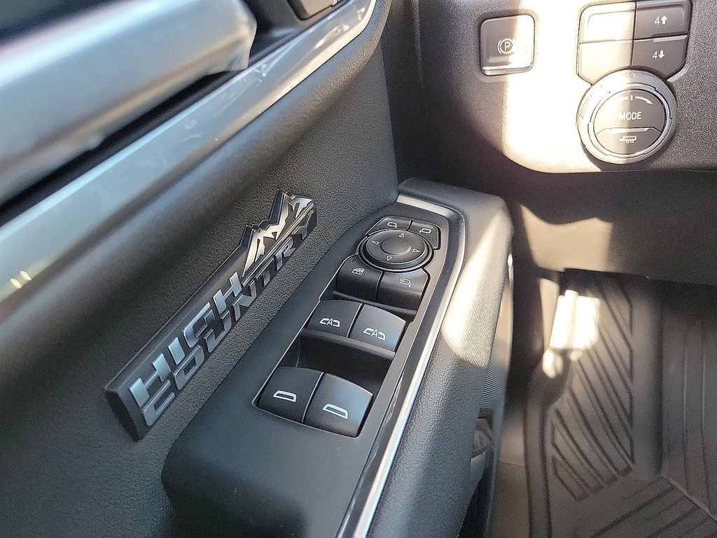New 2026 Chevrolet Silverado 1500 High Country w/ Midnight Edition image 13