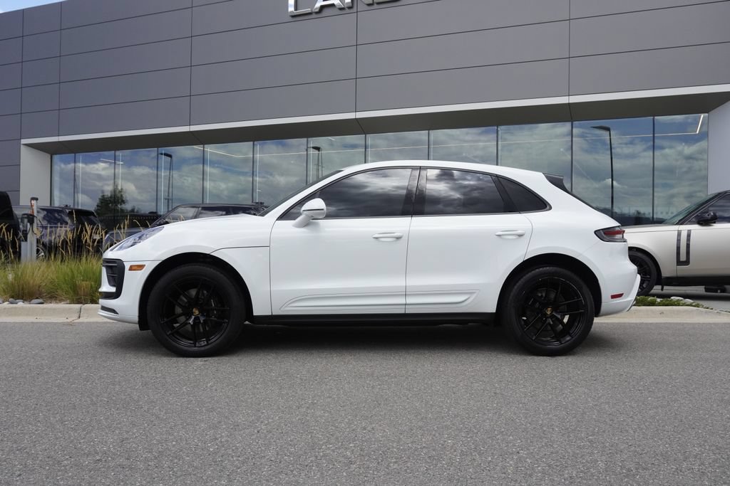 Used 2022 Porsche Macan AWD/4WD image 8