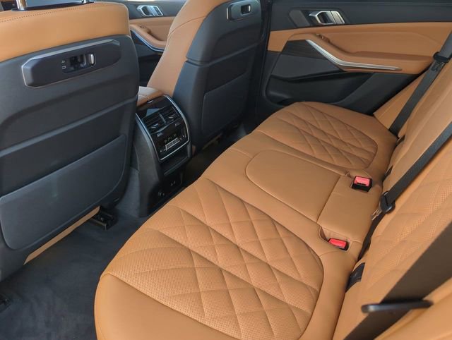 Used 2026 BMW X5 xDrive40i w/ M Sport Package image 16