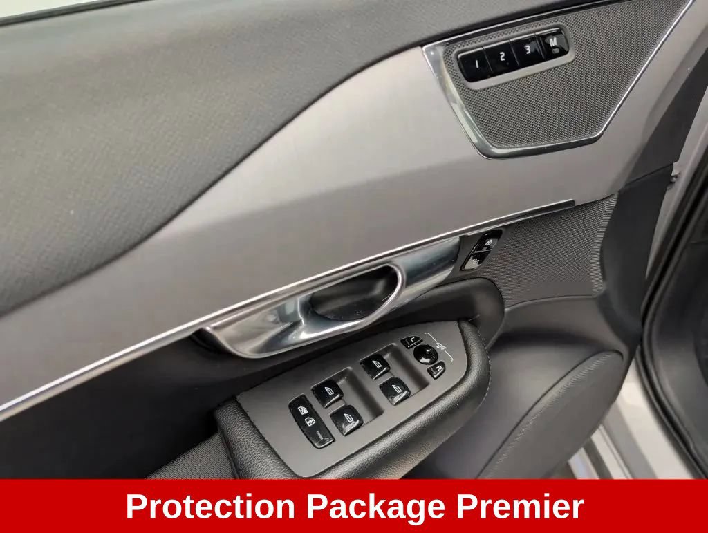 Used 2023 Volvo XC90 B5 Core w/ Protection Package Premier AWD/4WD image 14