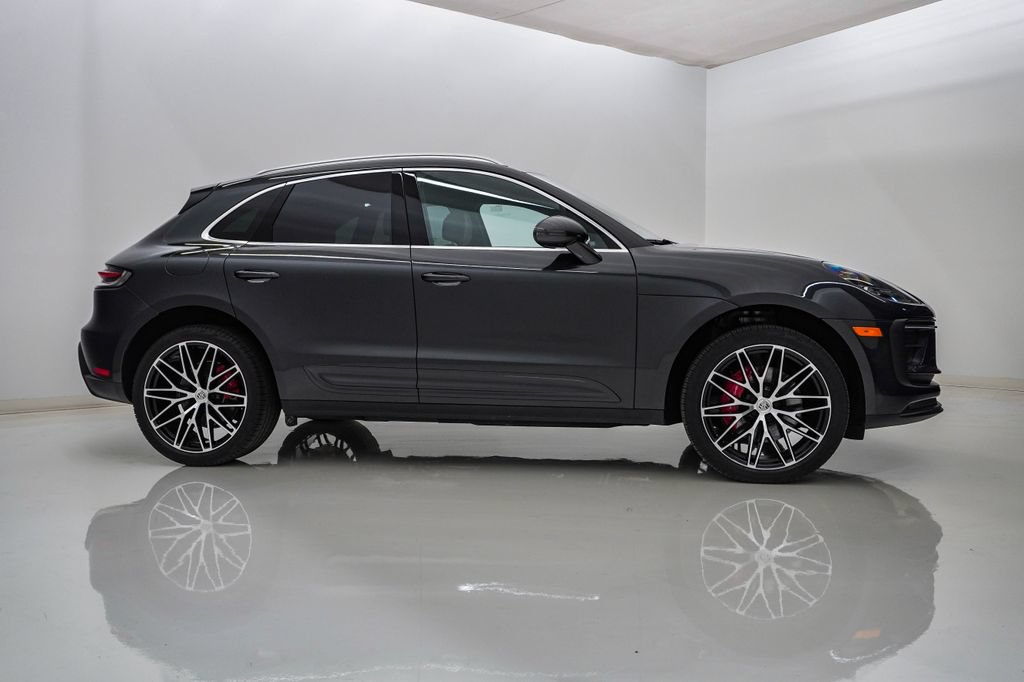 Certified 2023 Porsche Macan S AWD/4WD image 9