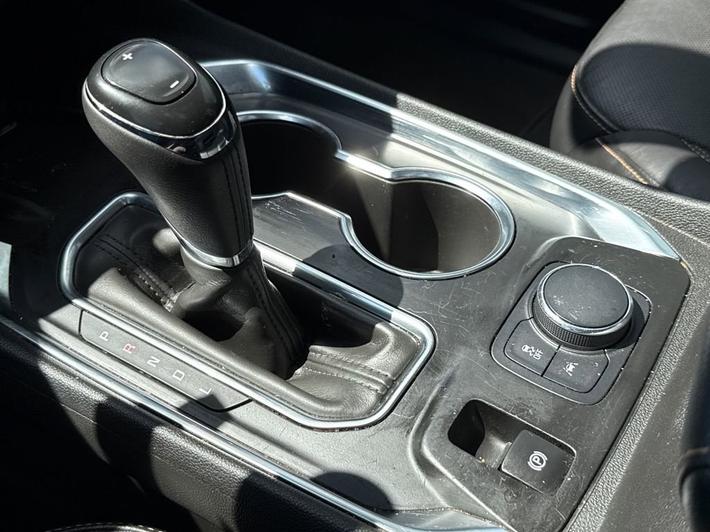 Used 2018 Chevrolet Traverse Premier w/ Driver Confidence II Package image 28