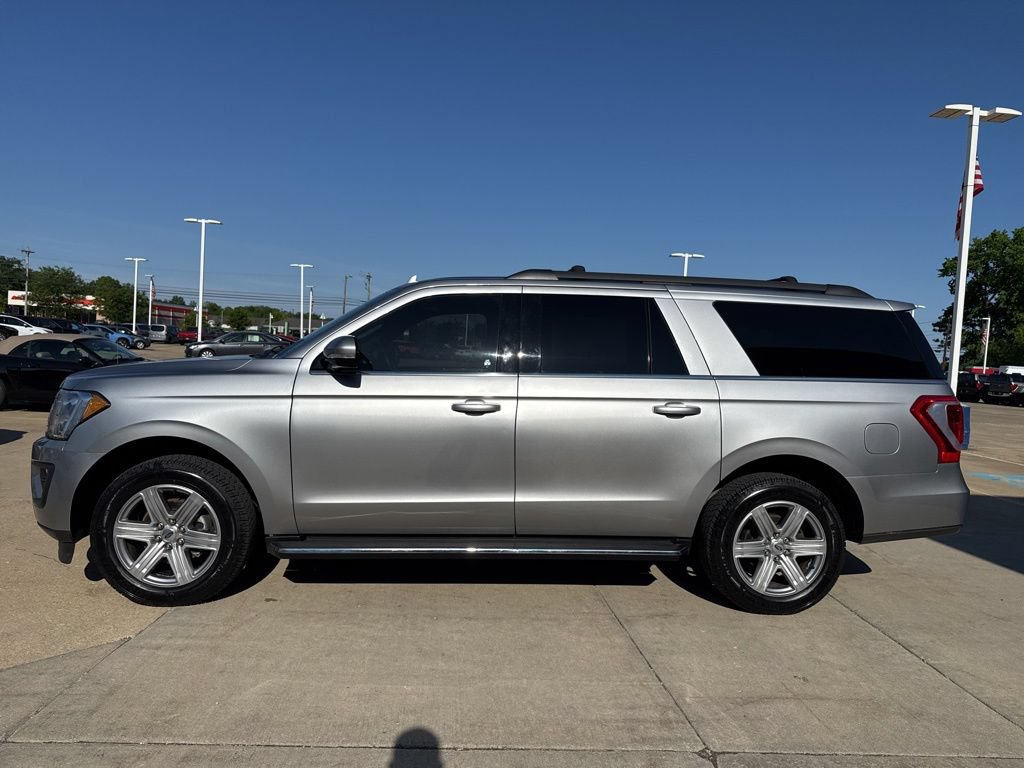 Used 2021 Ford Expedition Max XLT AWD/4WD image 3