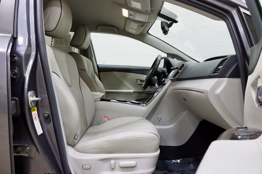 Used 2015 Toyota Venza XLE AWD/4WD image 37