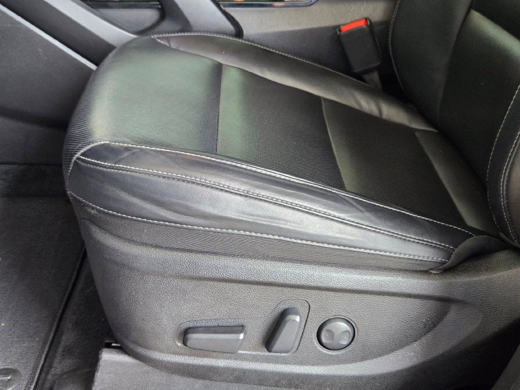Used 2023 Kia Telluride S FWD image 14