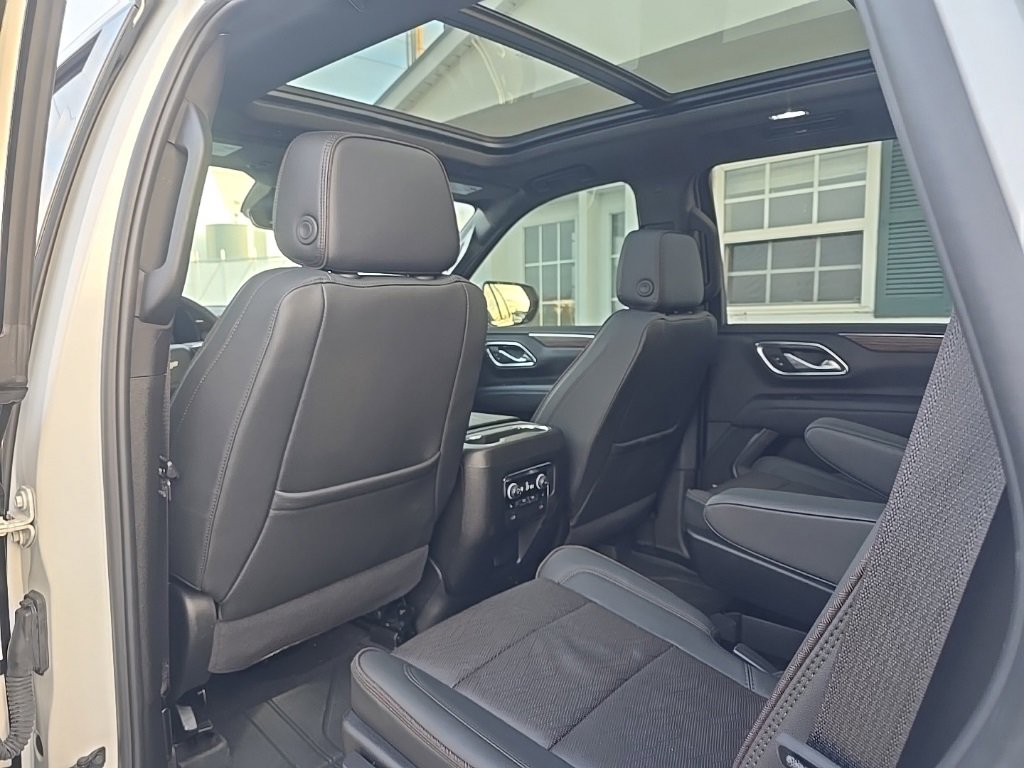 Used 2024 Chevrolet Tahoe High Country image 18