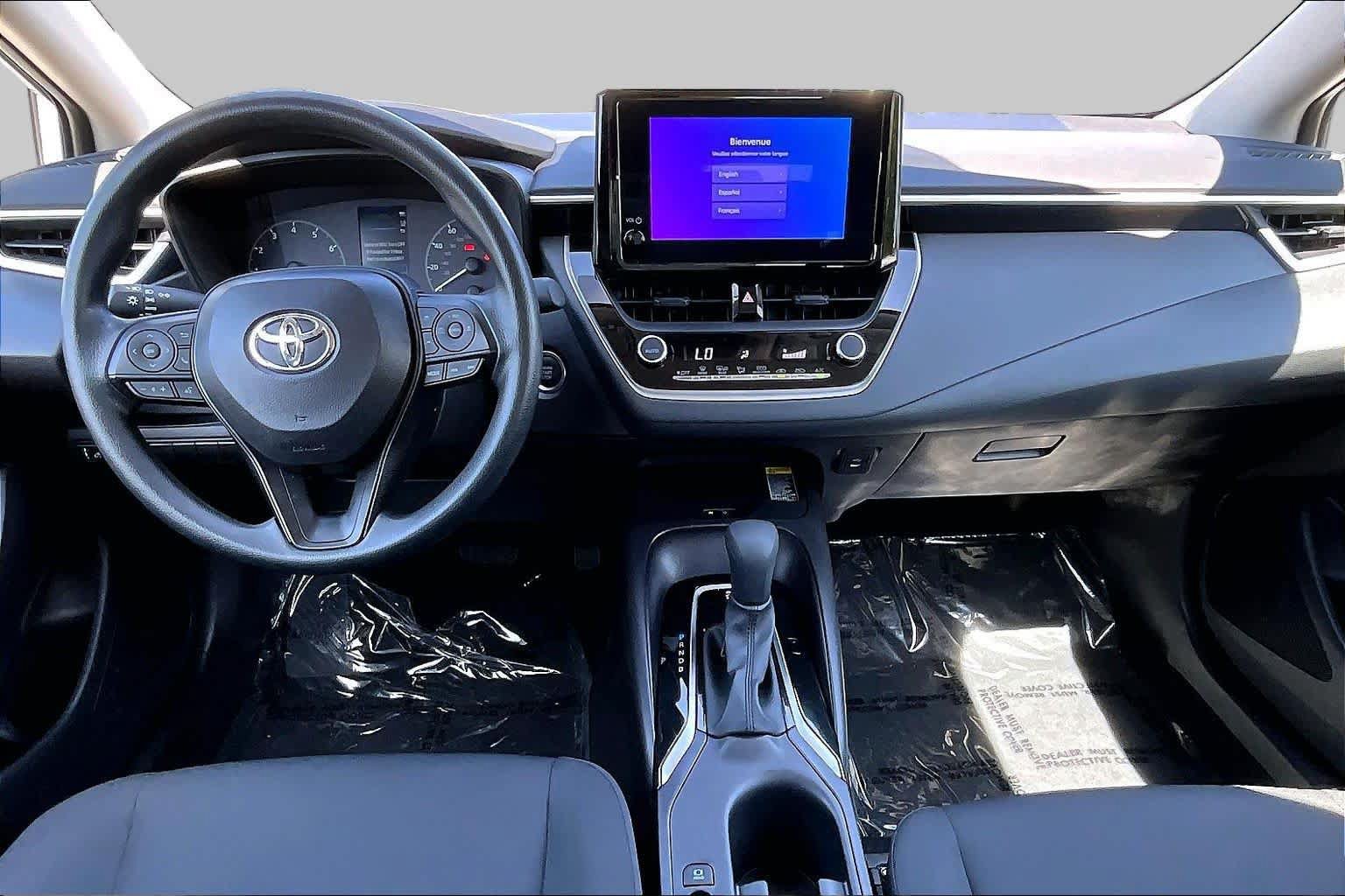 Used 2025 Toyota Corolla LE w/ LE Premium Package FWD image 15