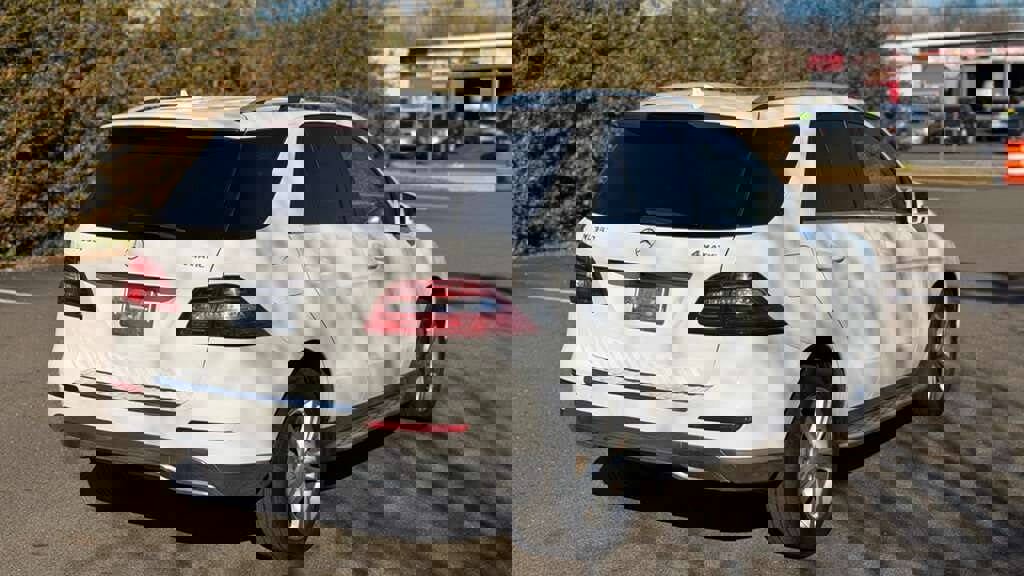 Used 2014 Mercedes-Benz ML 350 4MATIC image 8