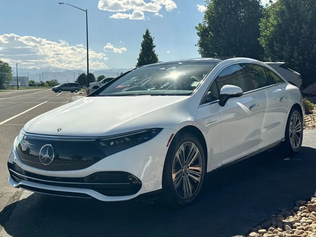 Used 2022 Mercedes-Benz EQS 450+ Sedan image 41