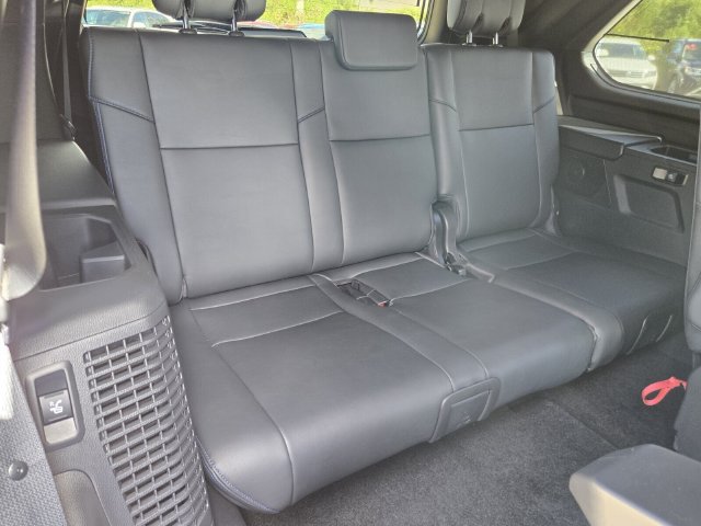 Used 2025 Toyota Sequoia Platinum w/ TRD Off-Road Package AWD/4WD image 15