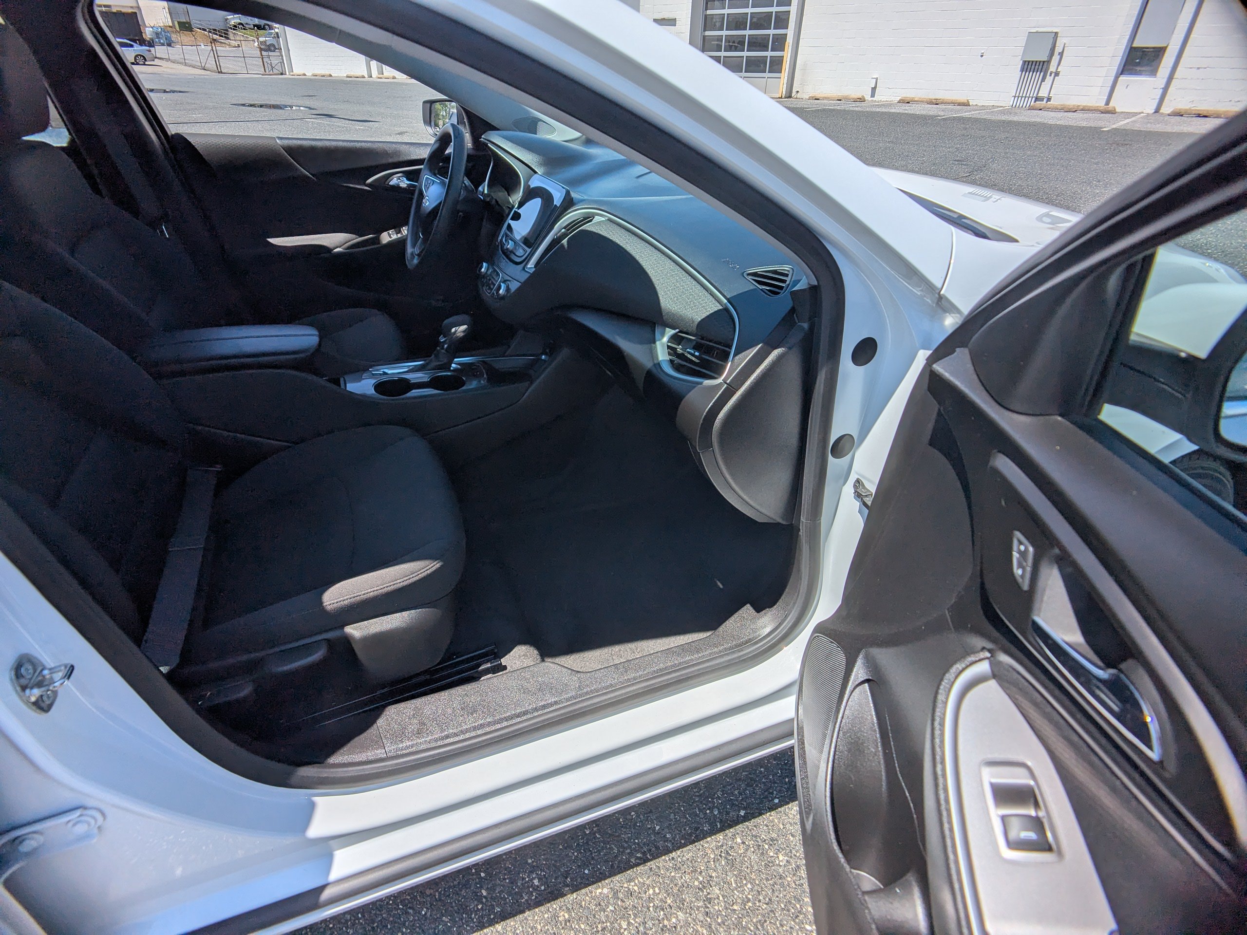 Used 2024 Chevrolet Malibu LT FWD image 12