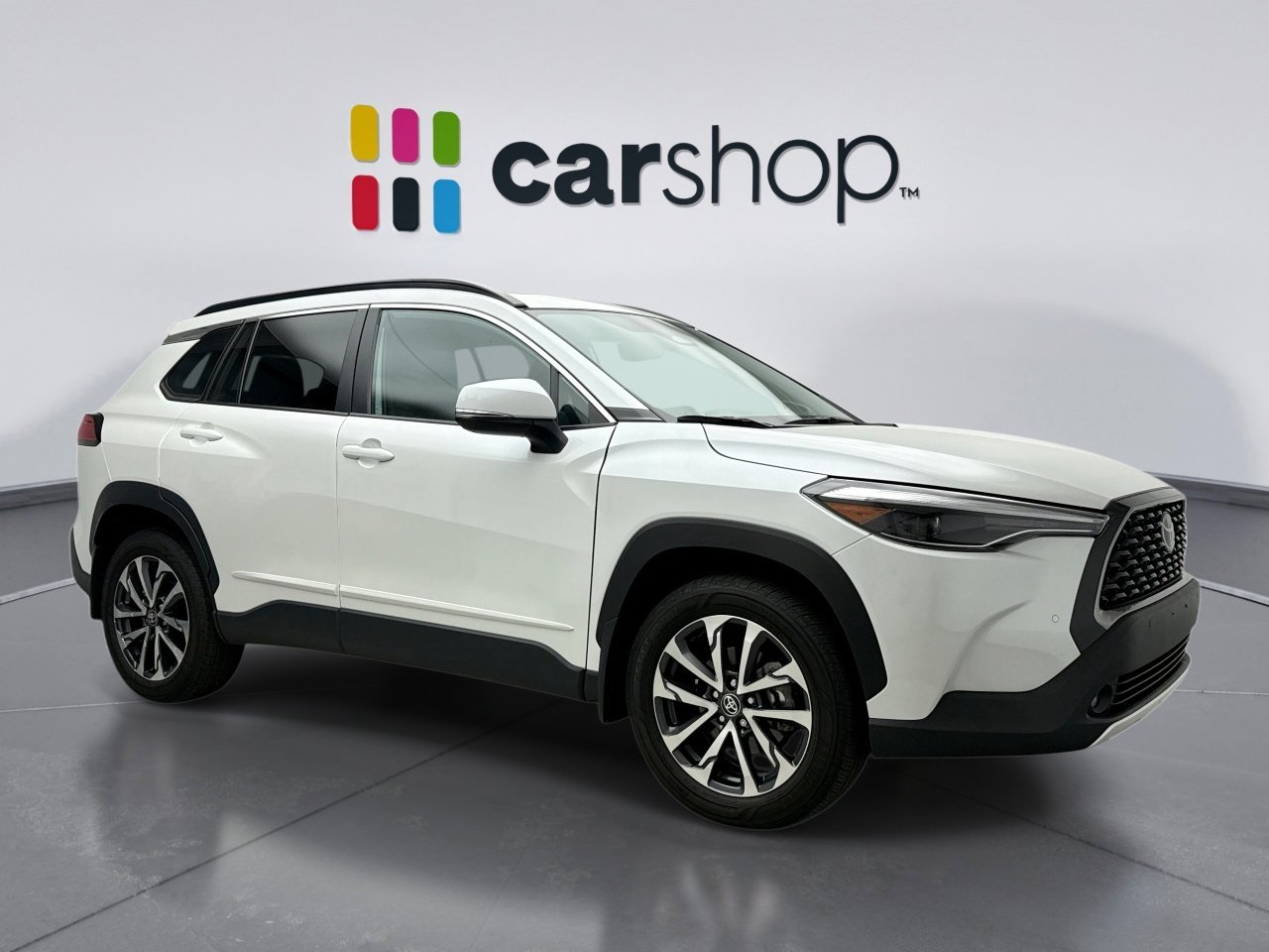 Used 2024 Toyota Corolla Cross XLE w/ Convenience Package image 7