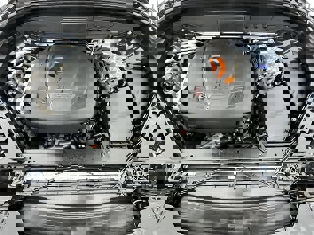 Used 2023 Volvo XC60 T8 Ultimate w/ Climate Package image 28