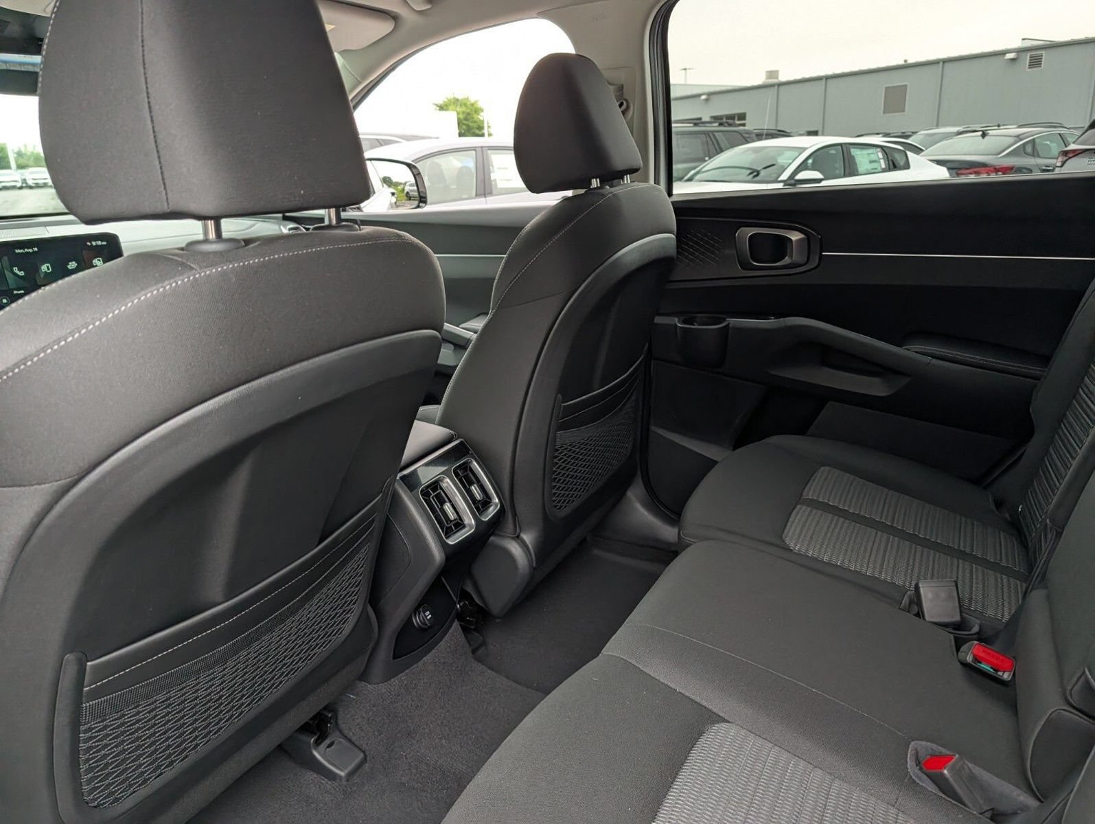 New 2026 Kia Sorento LX FWD image 24