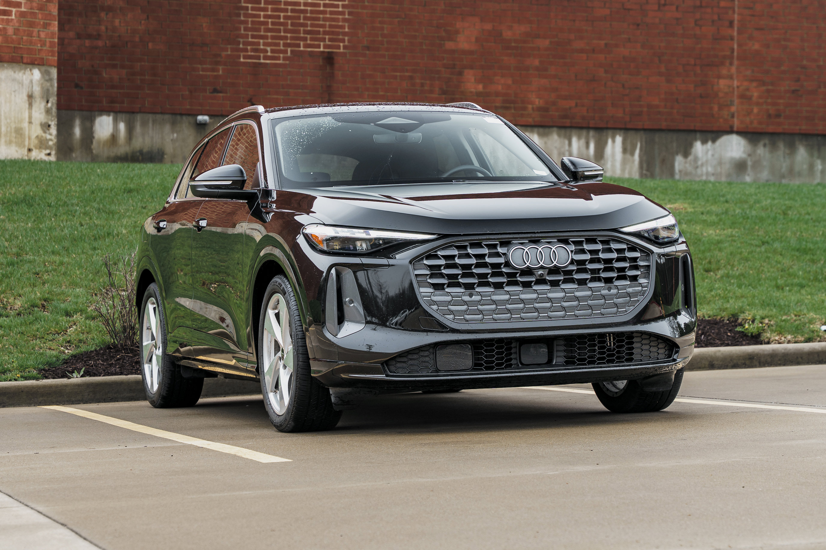 Certified 2025 Audi Q5 Prestige image 1