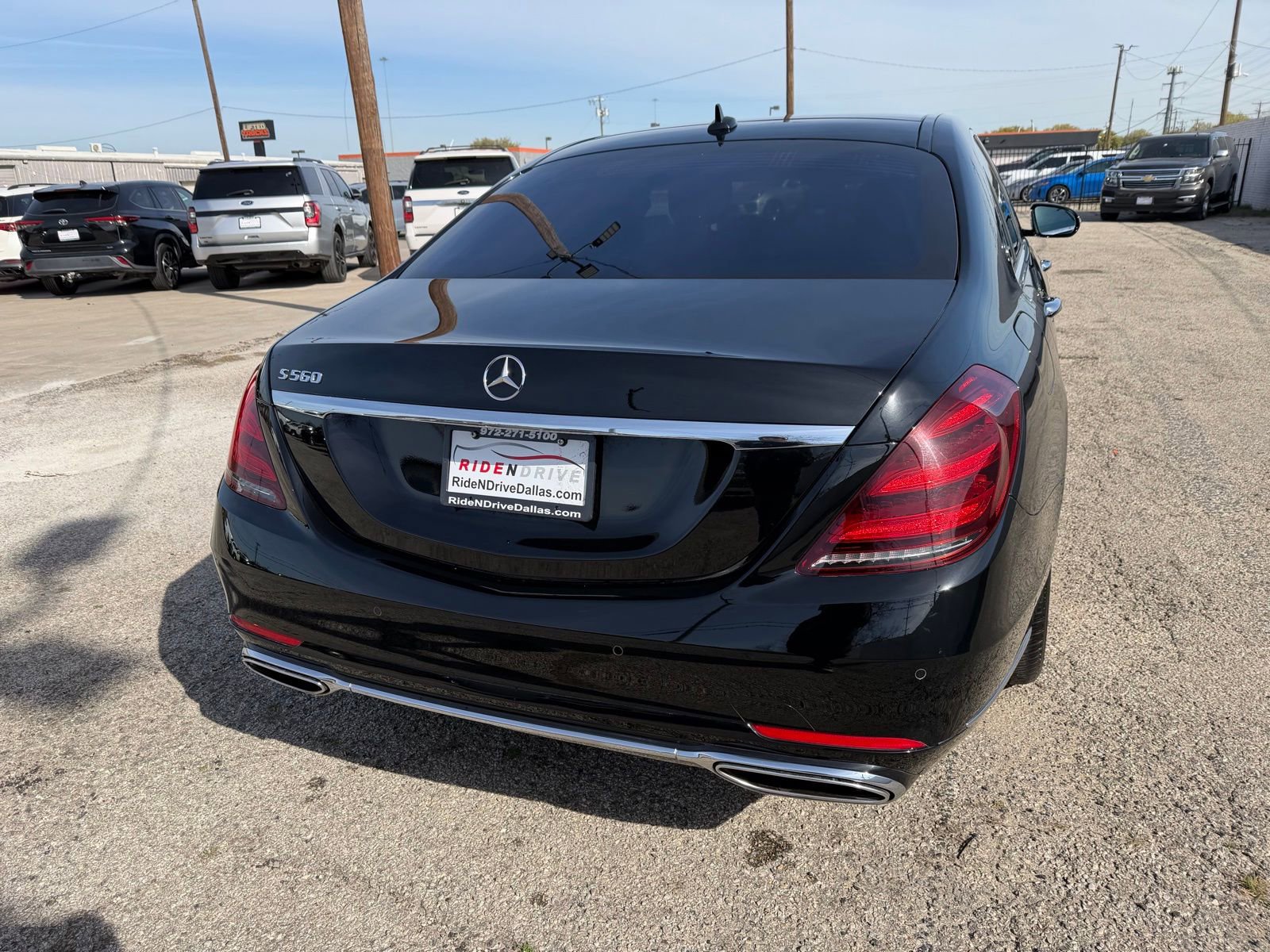 Used 2018 Mercedes-Benz S 560 Sedan w/ Premium Package image 6