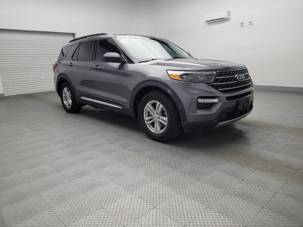 Used 2023 Ford Explorer XLT w/ Equipment Group 202A image 13