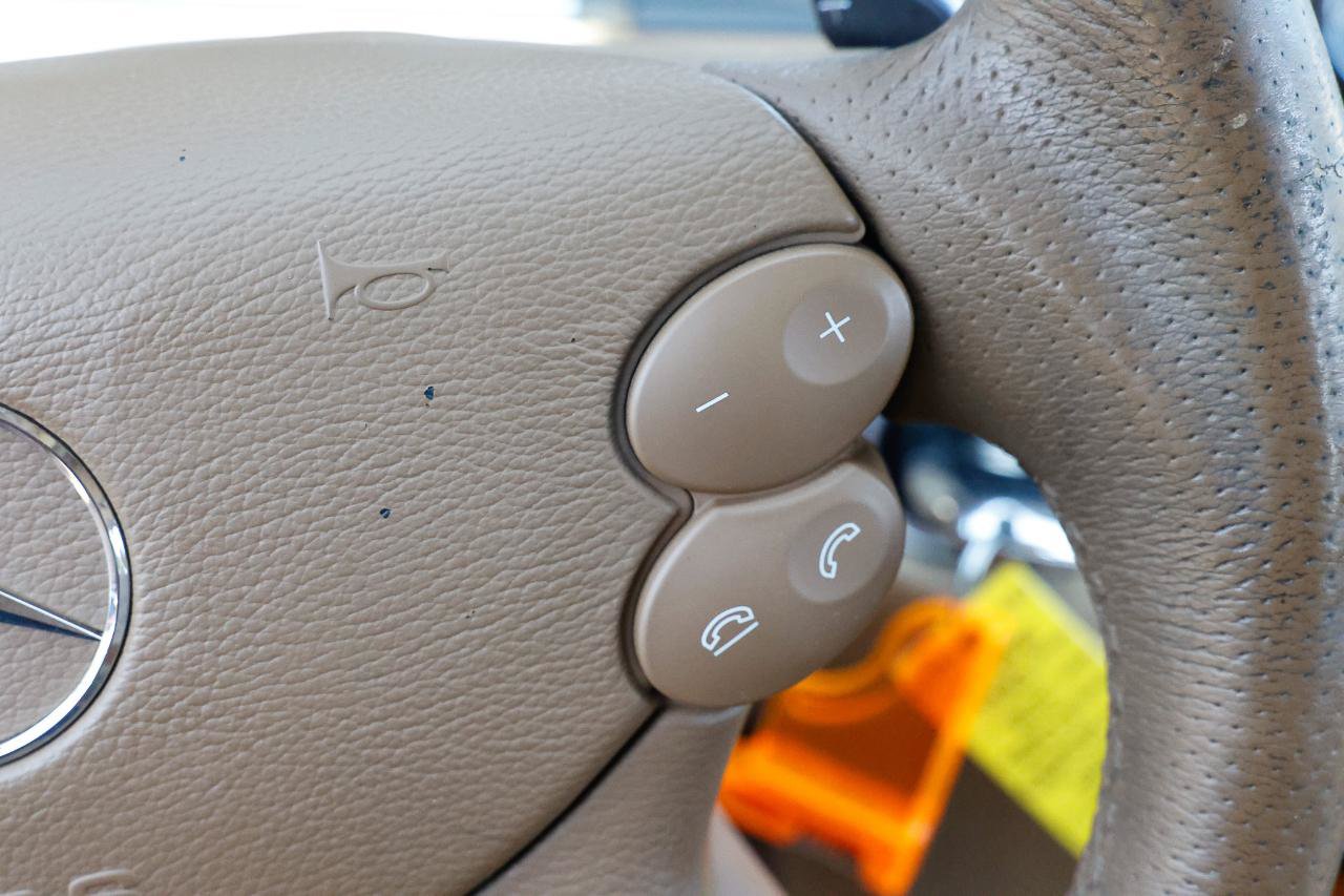 Used 2009 Mercedes-Benz E 350 Sedan w/ Premium 1 Pkg image 26