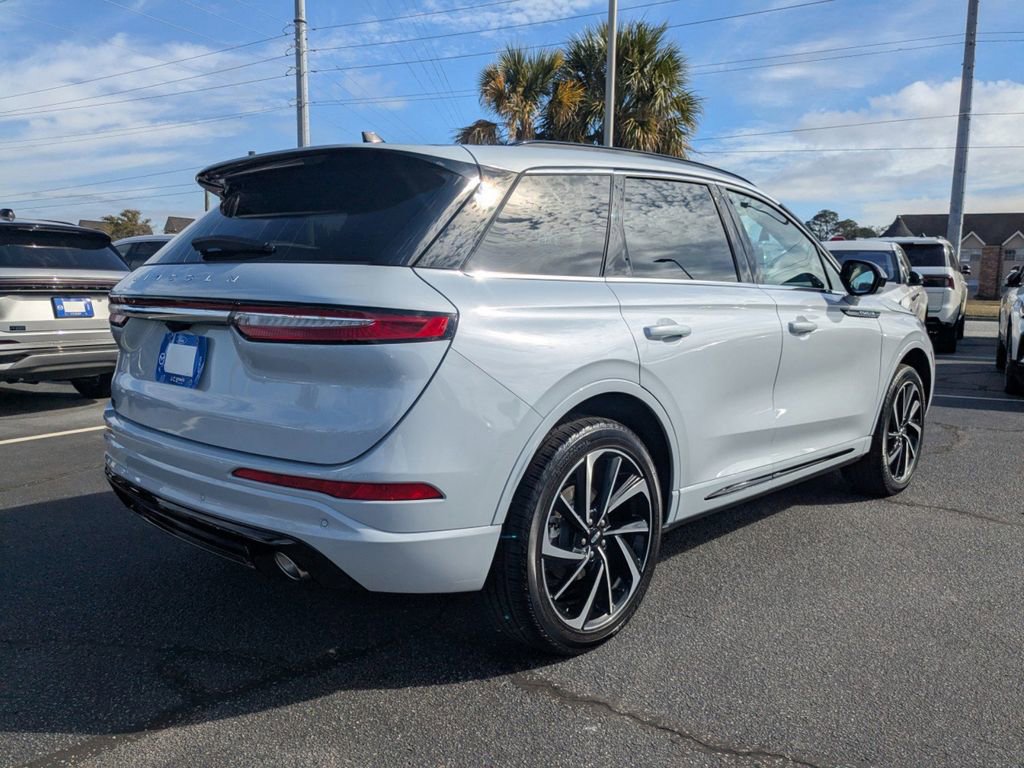 New 2025 Lincoln Corsair Grand Touring image 4