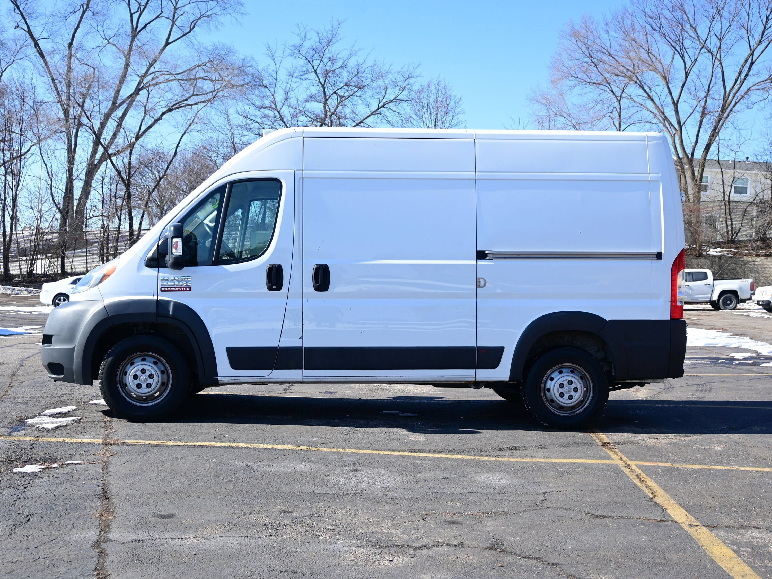 Used 2017 RAM ProMaster 2500 FWD image 4