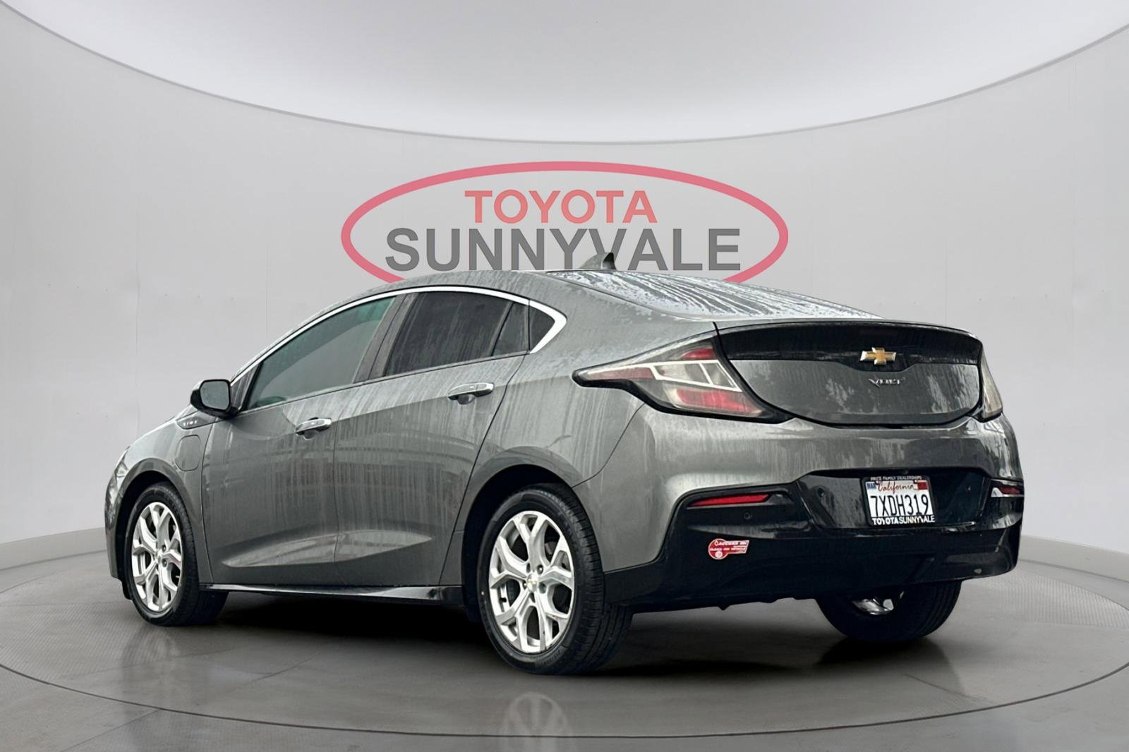 Used 2017 Chevrolet Volt Premier w/ Driver Confidence II Package image 7