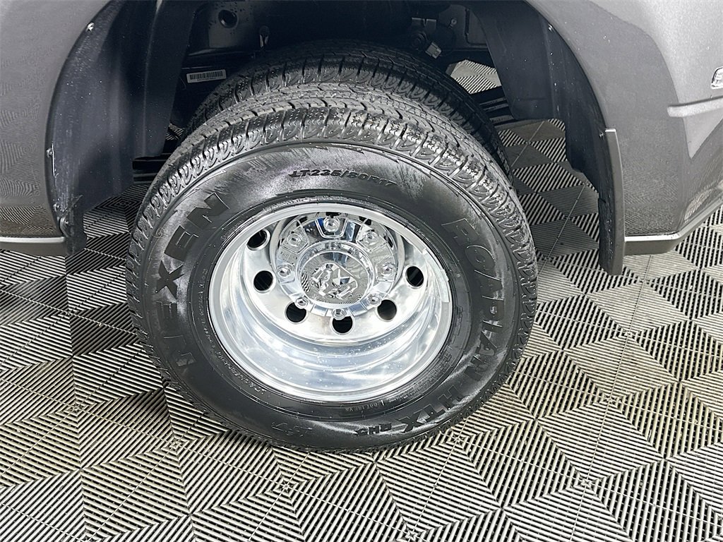 New 2025 RAM 3500 Laramie image 17