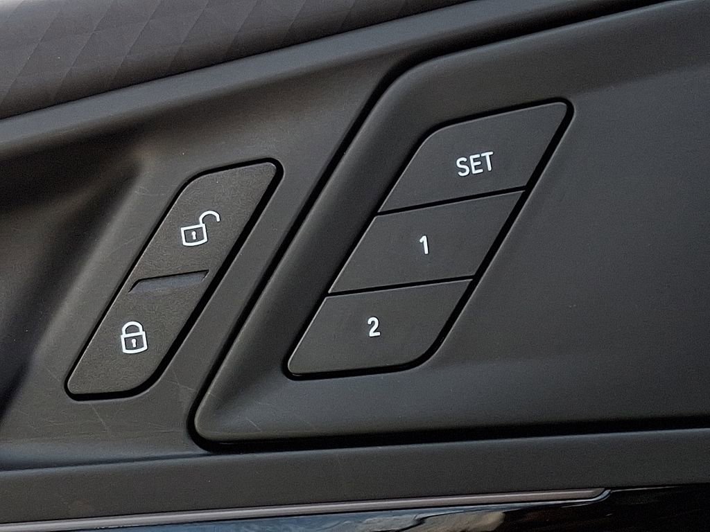 Used 2025 BMW X2 xDrive28i image 27