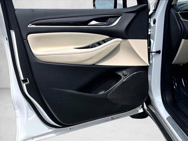 Certified 2024 Buick Enclave Essence FWD image 18