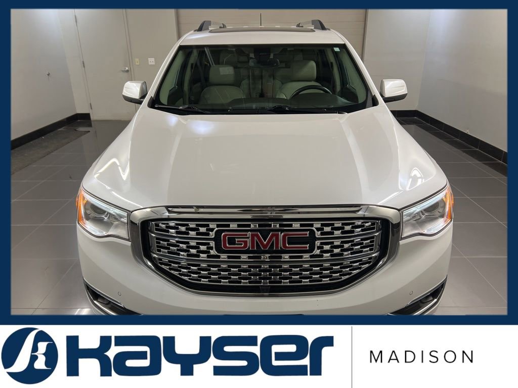 Used 2019 GMC Acadia Denali w/ Technology Package image 2