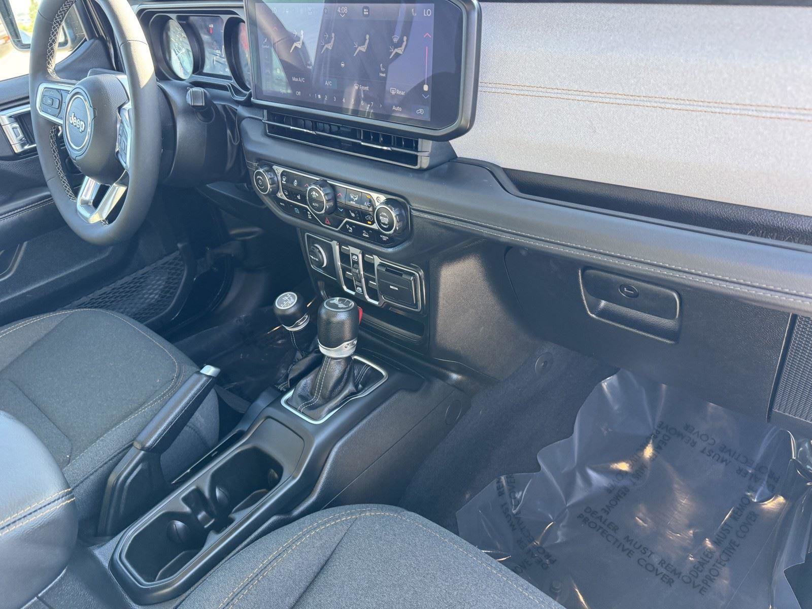 Certified 2025 Jeep Wrangler Sahara w/ Safety Group AWD/4WD image 7