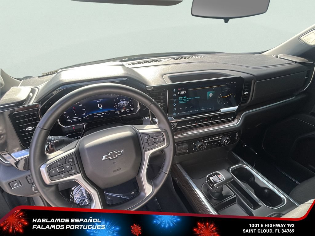 Certified 2025 Chevrolet Silverado 1500 RST AWD/4WD image 17