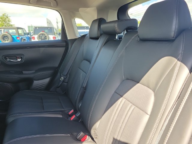 Used 2025 Honda HR-V EX-L image 9