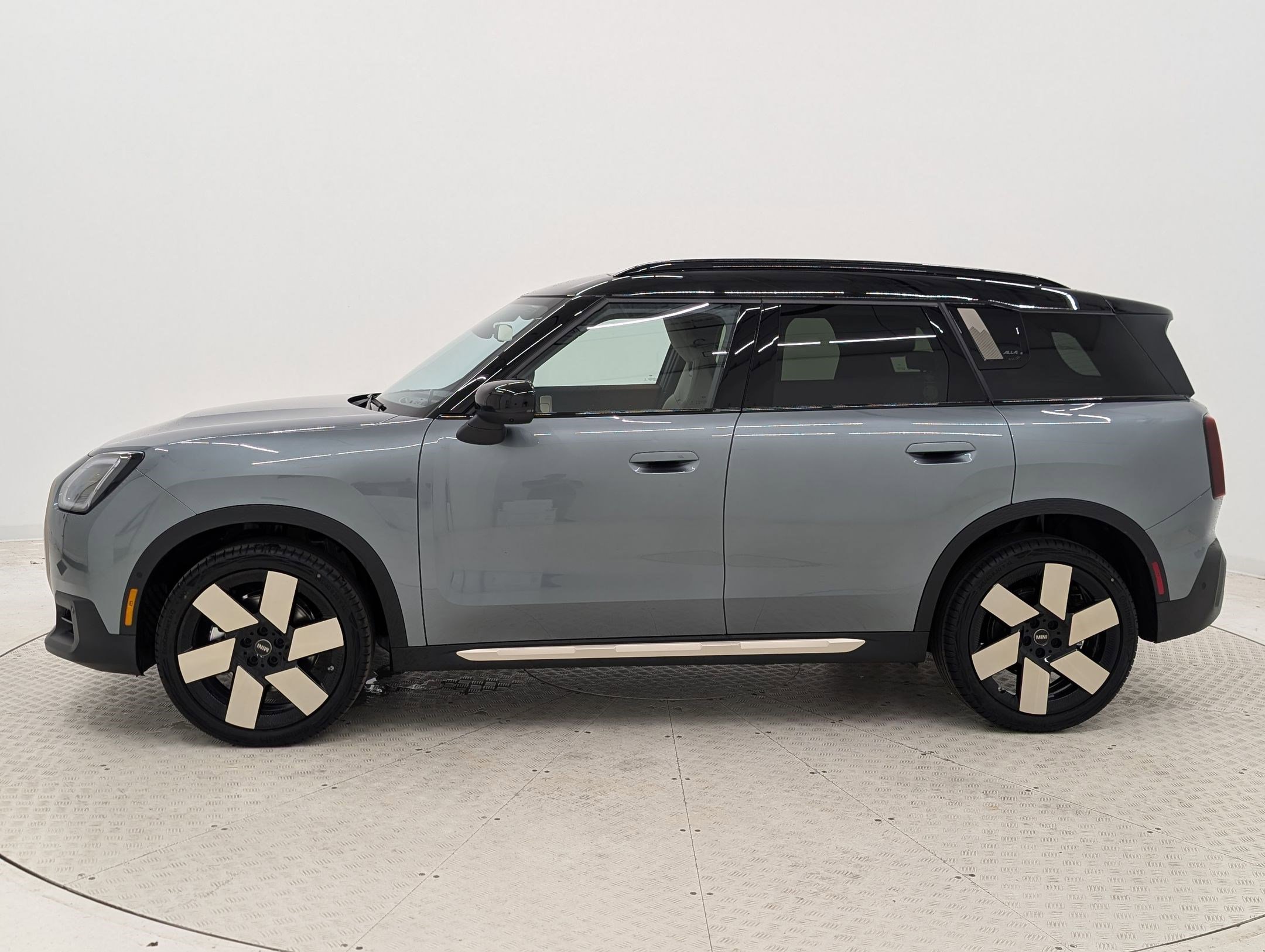 New 2026 MINI Cooper Countryman S image 2