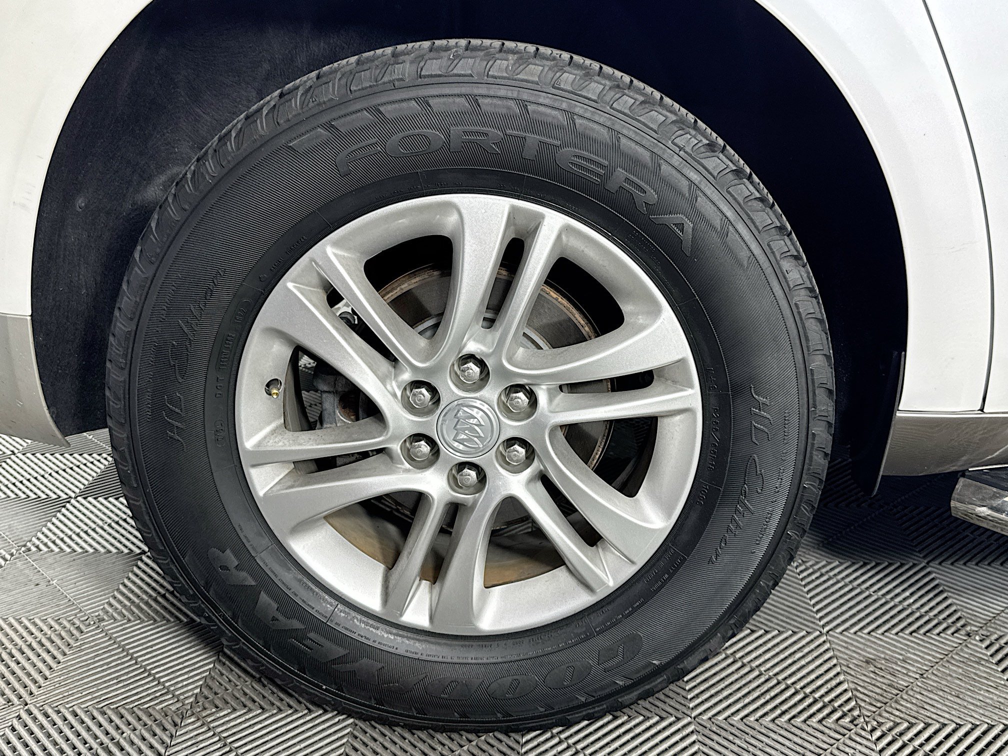 Used 2019 Buick Enclave Essence AWD/4WD image 59