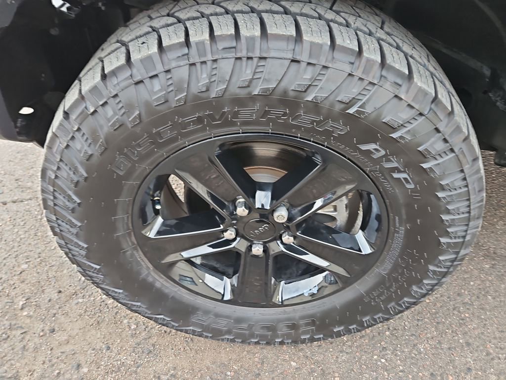 Used 2021 Jeep Wrangler Unlimited Sport w/ Technology Group image 26