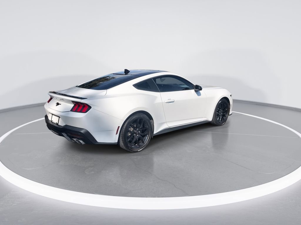 Used 2024 Ford Mustang Coupe RWD image 8